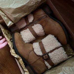 UGG Blayre II Chestnut Shearling Boots